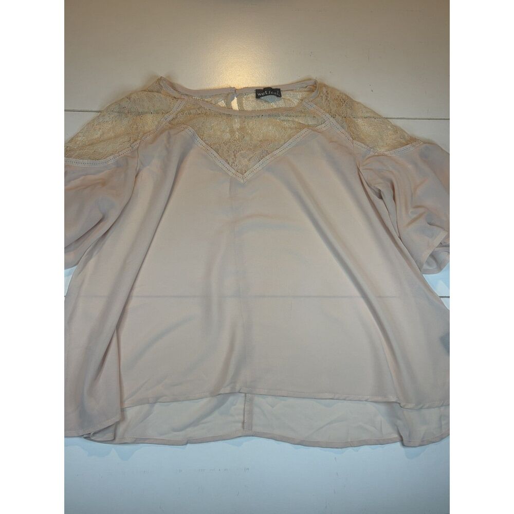 wet seal blush pink lace yoke blouse Size L